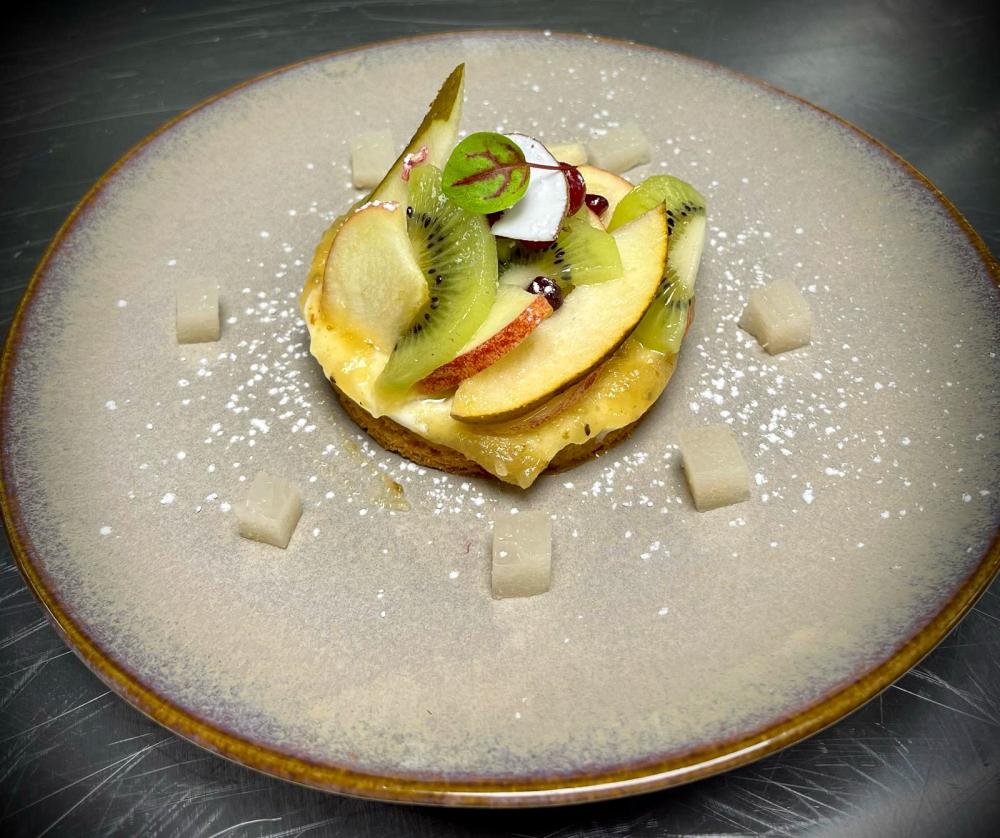 Fruits frais façon tartelette sur sablé breton